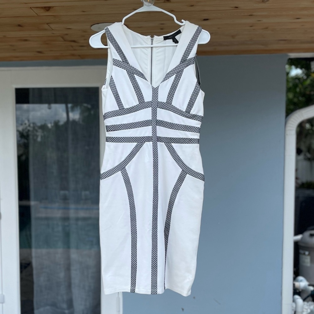 BCBGMaxAzria Body Cone White Black Trim Cocktail or Office Dress Size S New